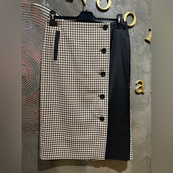 Baum Und Pferdgarten Dresses & Skirts - Baum und pferdgarten Black and tan Checkered Pencil Skirt size 8